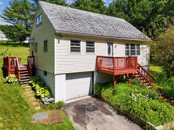 1006 Sturtevant Hill Road, Winthrop, ME 04364