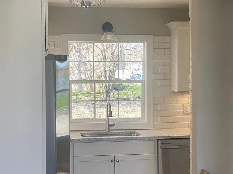 657 London Ave — Photo 8