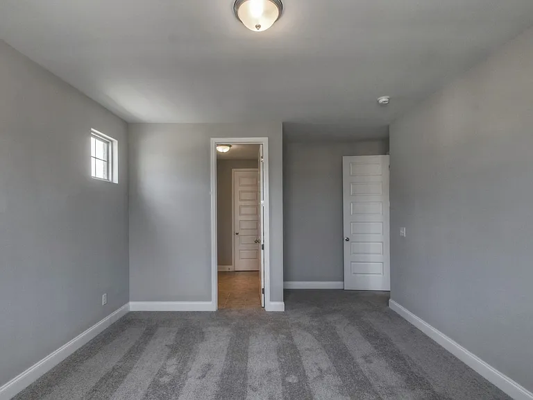 923 Scouting Dr — Photo 34