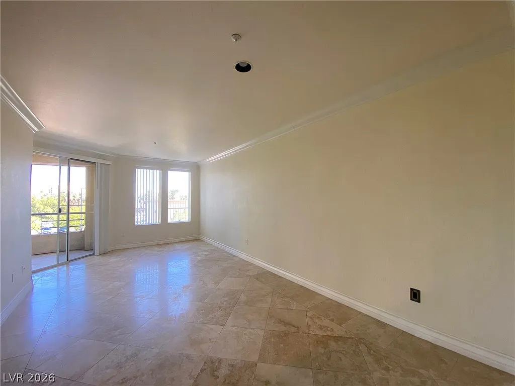 2 bed, 2.0 bath, 974 sqft, $1,850 — Photo 3