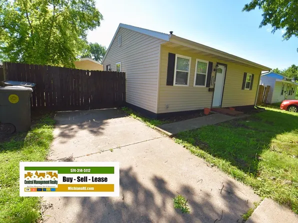 1332 Browne Ln, South Bend, IN 46615