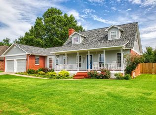 2201 W Lazy L St, Rogers, AR 72758