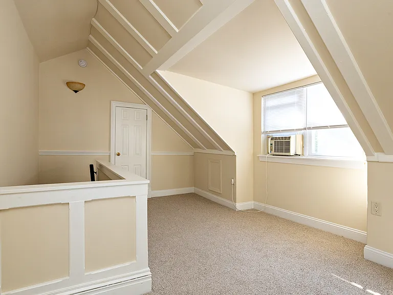 3 Lee Ave — Photo 21