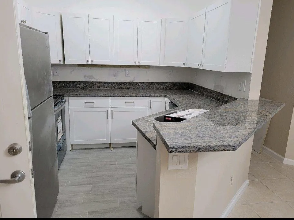 85 Gulfstream Rd #105