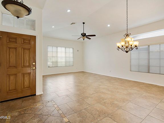 4th image of 4611 E Fernwood Ct