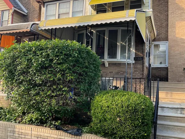 2055 S Redfield St, Philadelphia, PA 19143