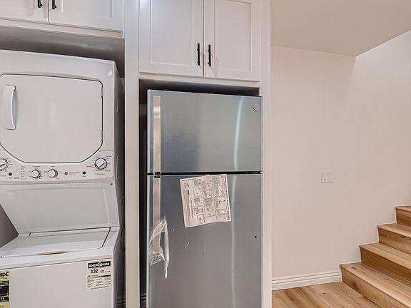 3rd image of 311 N Berendo St #4