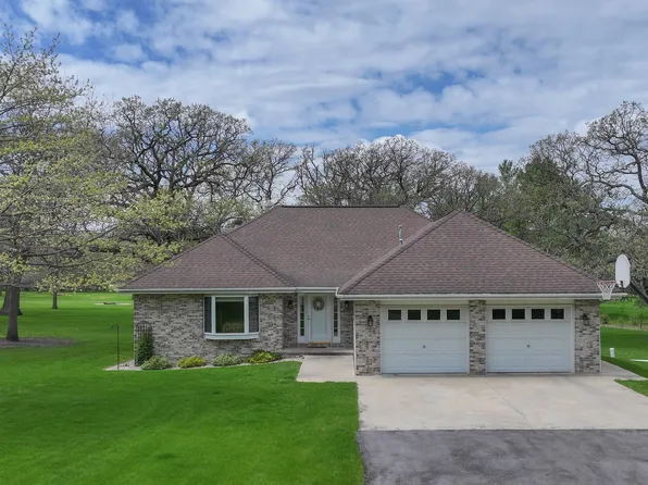 32427 Newell Ave, Parkersburg, IA 50665