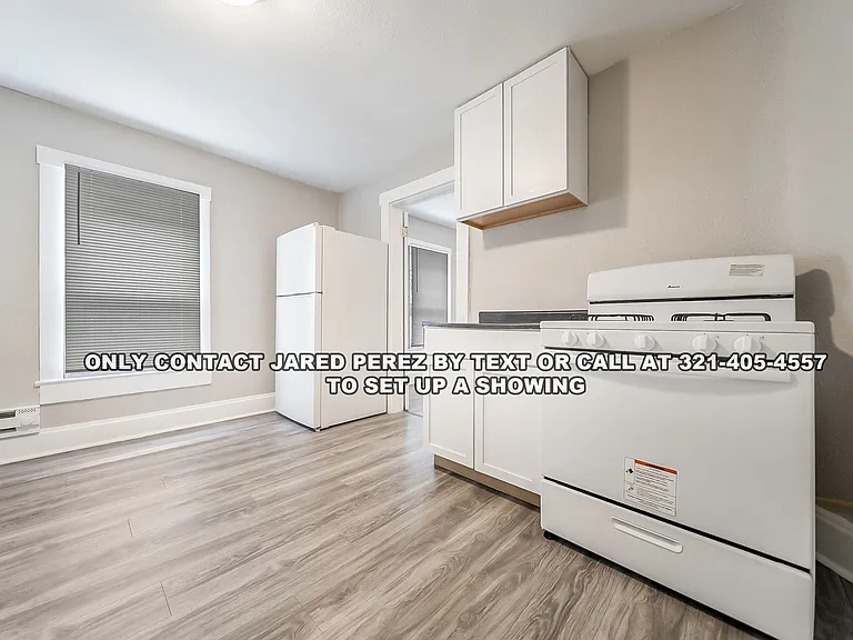 2036 Lark St #2 — Photo 8