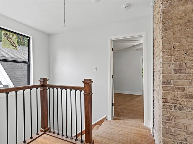 403 N 9th St — Photo 19