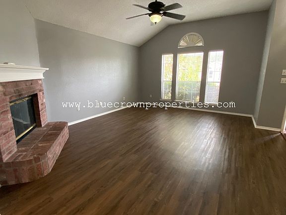 4th image of 1603 Crestmeadow Ln