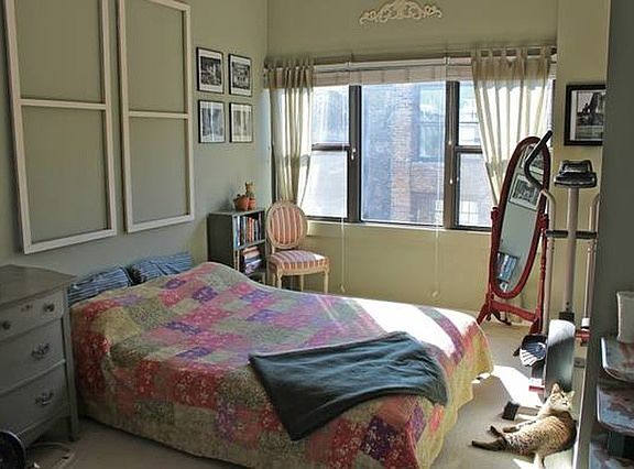 5th image of 1357 W Argyle St #3