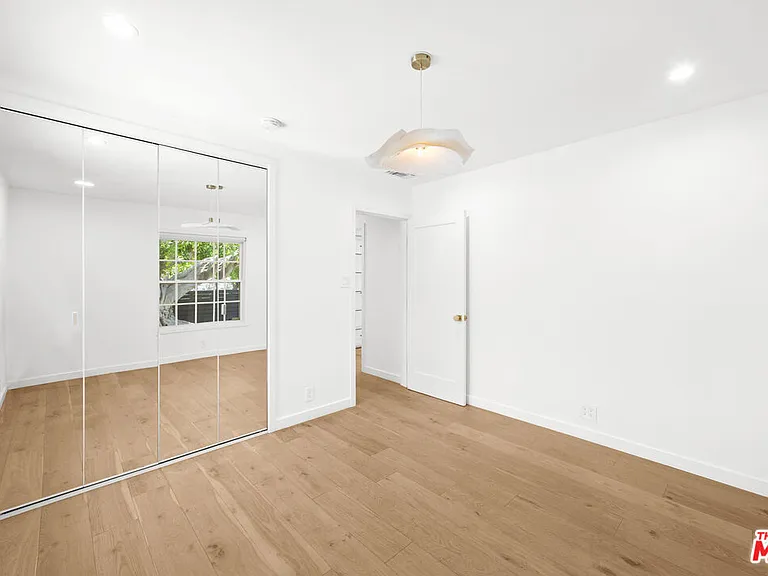 9007 David Ave — Photo 20
