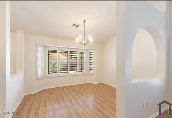 4th image of 1925 E Rockwood Dr #1