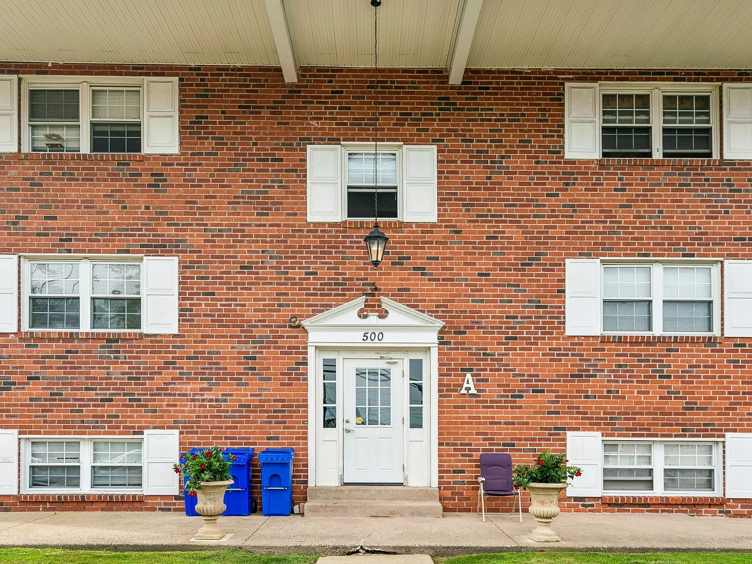 West Avenue Apartments — Photo 4