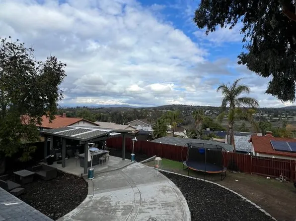 14440 Harvey Ln, Riverside, CA 92503