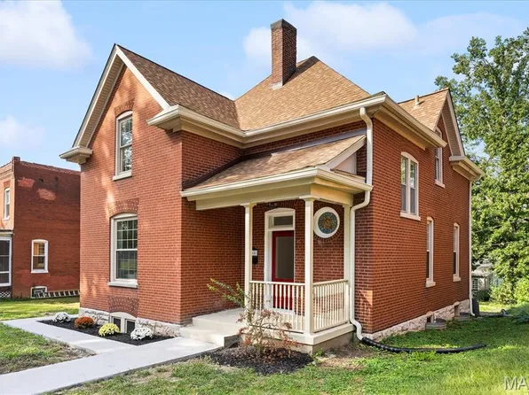 205 Voss Pl, Belleville, IL 62220