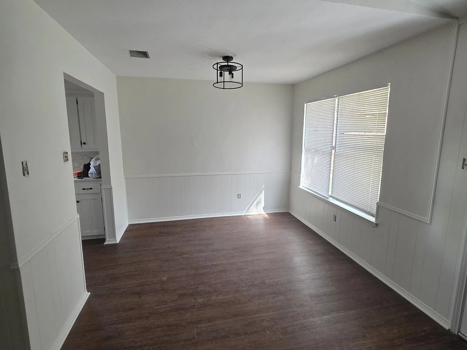 3 bed, 1434 sqft, $1,900 — Photo 3