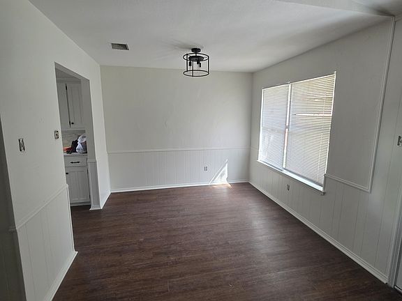 Breakfast nook