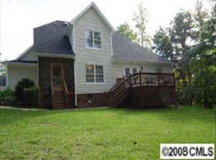 1014 Marguerite Dr, Lowell, NC 28098