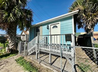 2414 Grover Ave, Galveston, TX 77551