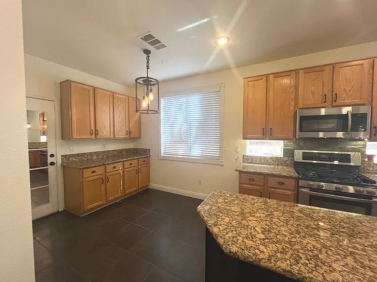 1809 Snow Spring Ln — Photo 19