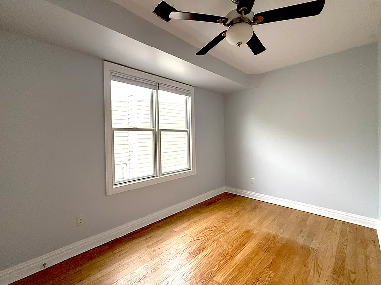 Kids Room. Unfurnished