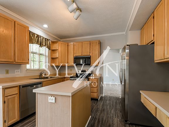 3rd image of 6802 Antelope Blvd