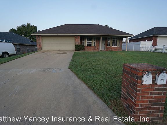 2nd image of 1915 Green Meadow Dr