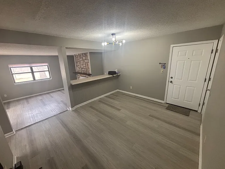 1319 Westbrooke St #1319 — Photo 1