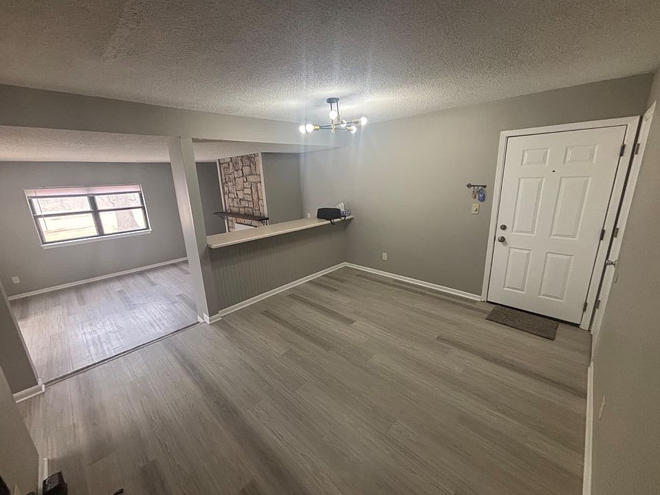 1st image of 1319 Westbrooke St #1319