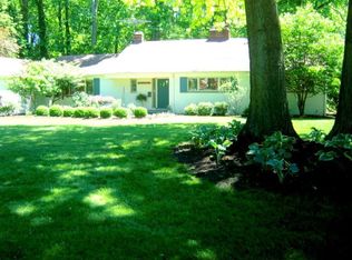 21375 Hilliard Blvd, Rocky River, OH 44116