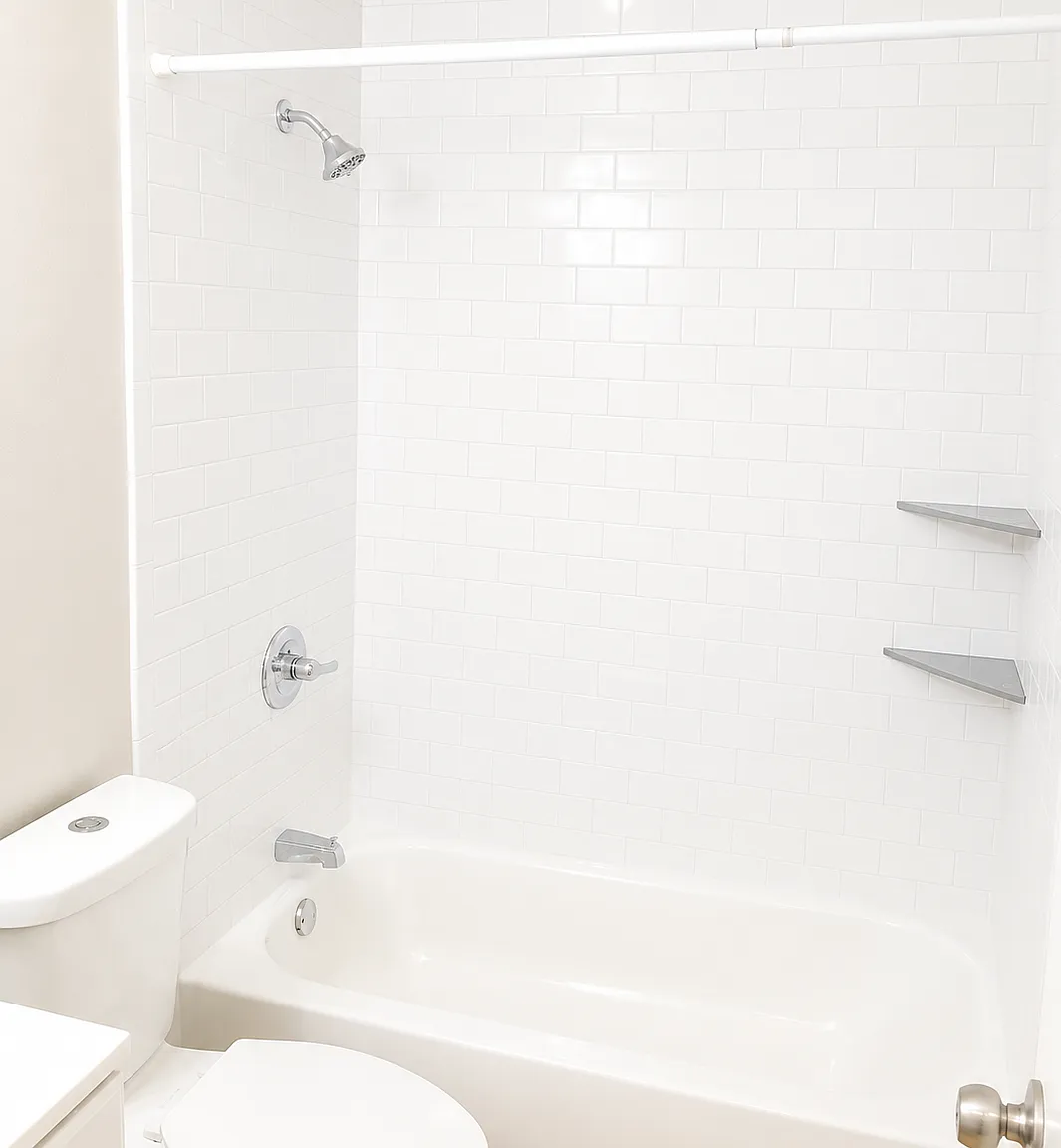 2 bed, 910 sqft, $2,450 — Photo 1