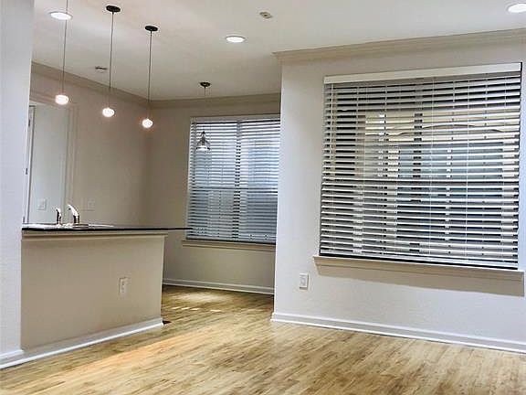 3rd image of 7575 Kirby Dr APT 3101