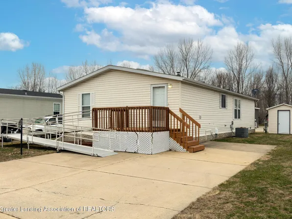 841 Ottawa Ct, Charlotte, MI 48813