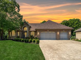 453 Poplar Dr, Yorkville, IL 60560