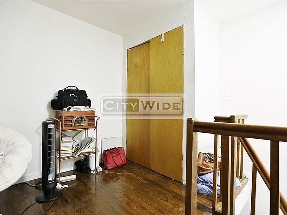 5th image of 319 E 83rd St #6B