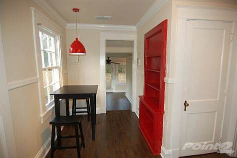 2nd image of 201 Glenwood St