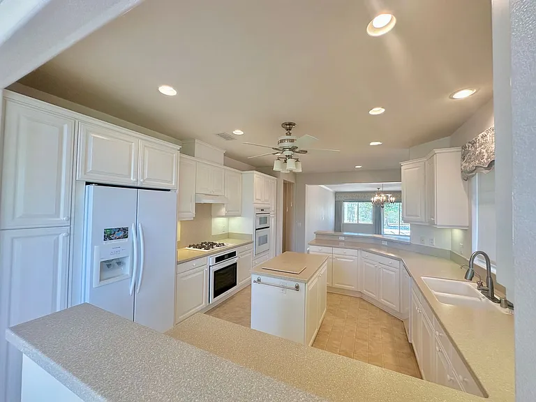 2653 Traditions Loop — Photo 10
