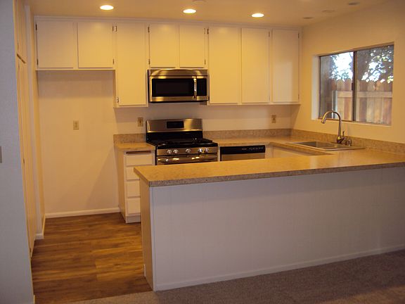 Newly Updated Kitchen