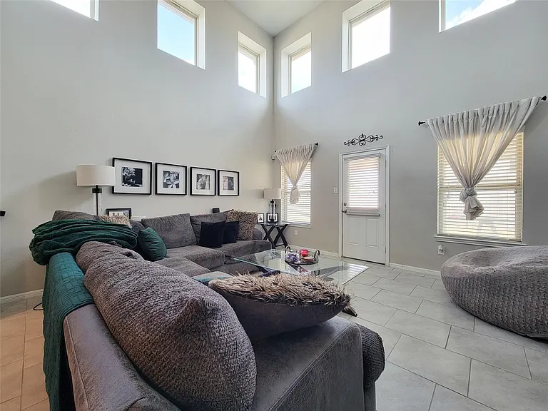8003 Ecru Ln — Photo 20