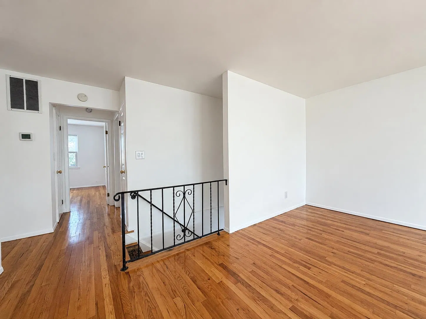 2 bed, 1.0 bath, 1400 sqft, $2,500 — Photo 4