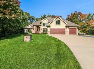 1831 Waterview Cv, Plover, WI 54467