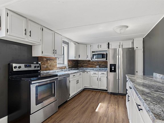 4th image of 267 New Grove Rd