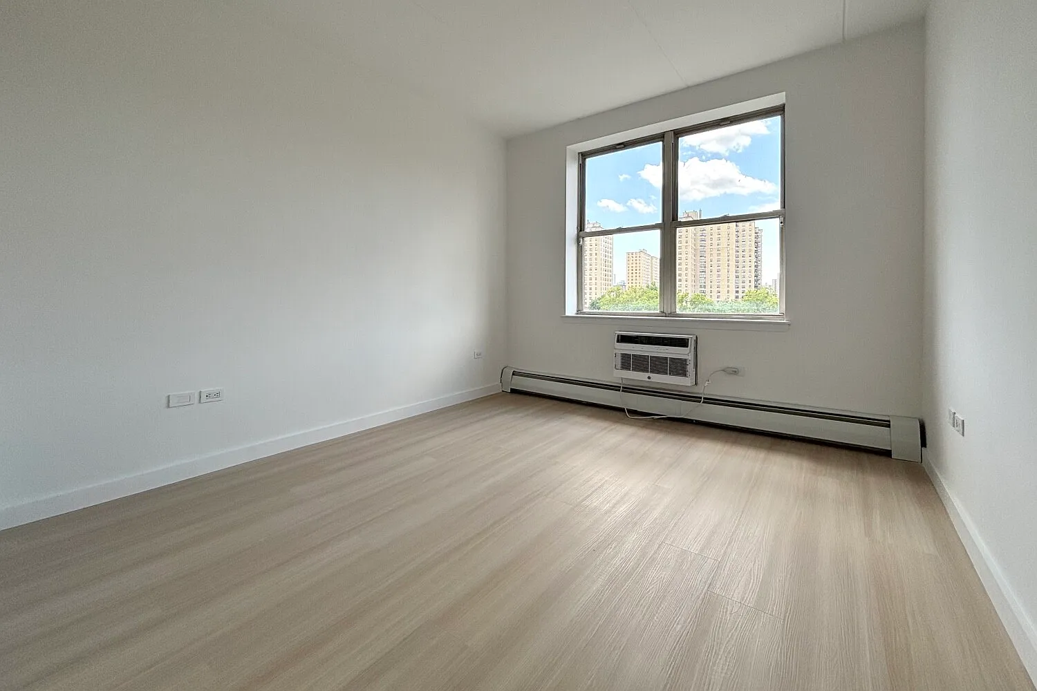 280 East 2nd Street — Photo 4