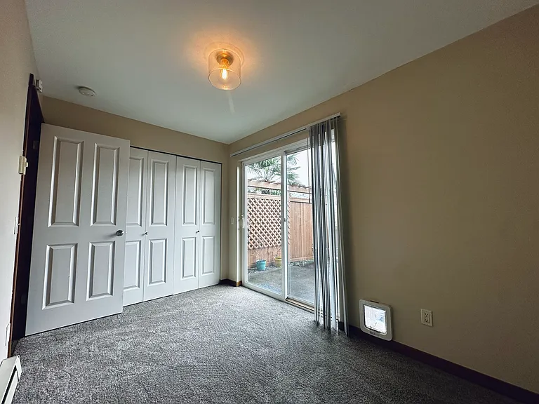 Bottom floor bedroom #2