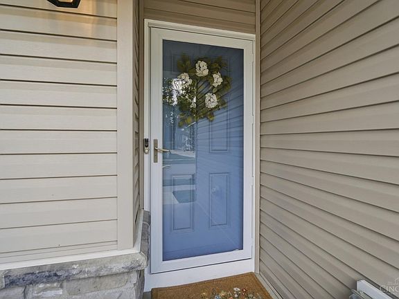 4th image of 5528 W Mills Dr