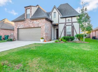 102 Glenbrook Dr, Broussard, LA 70518
