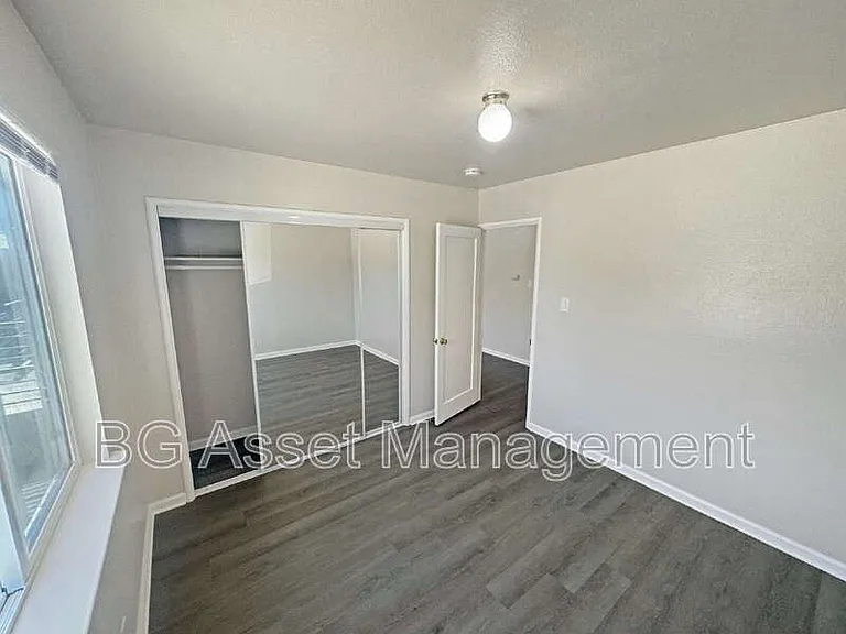 150 Marina Way — Photo 2