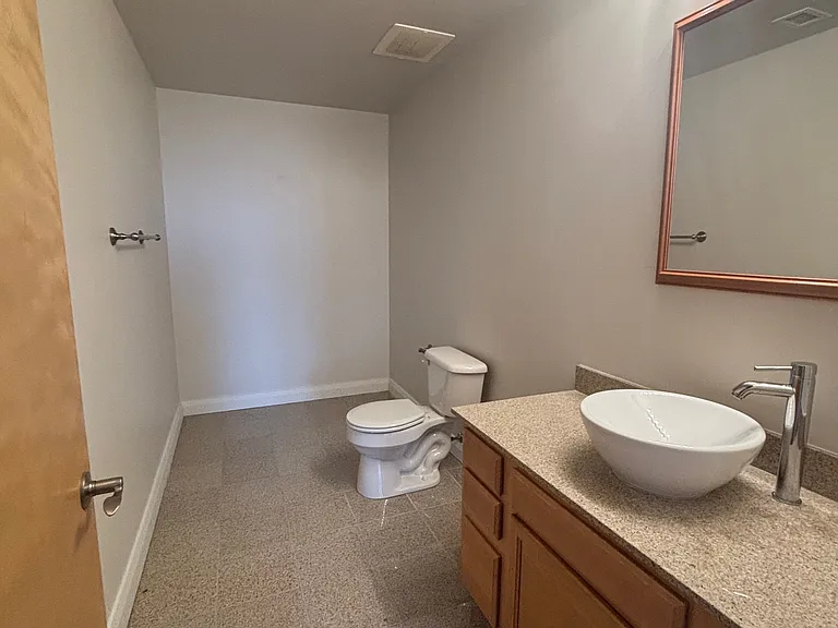 300-306 4th Ave #1403 — Photo 7